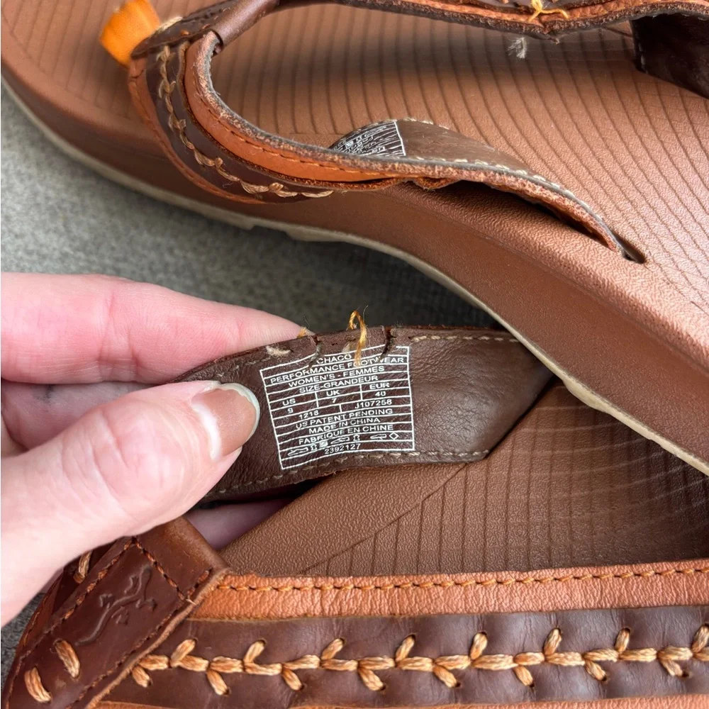 Chaco Brown Leather Strap Flip Flop Women’s Sandals Size 9 - Picture 4 of 6
